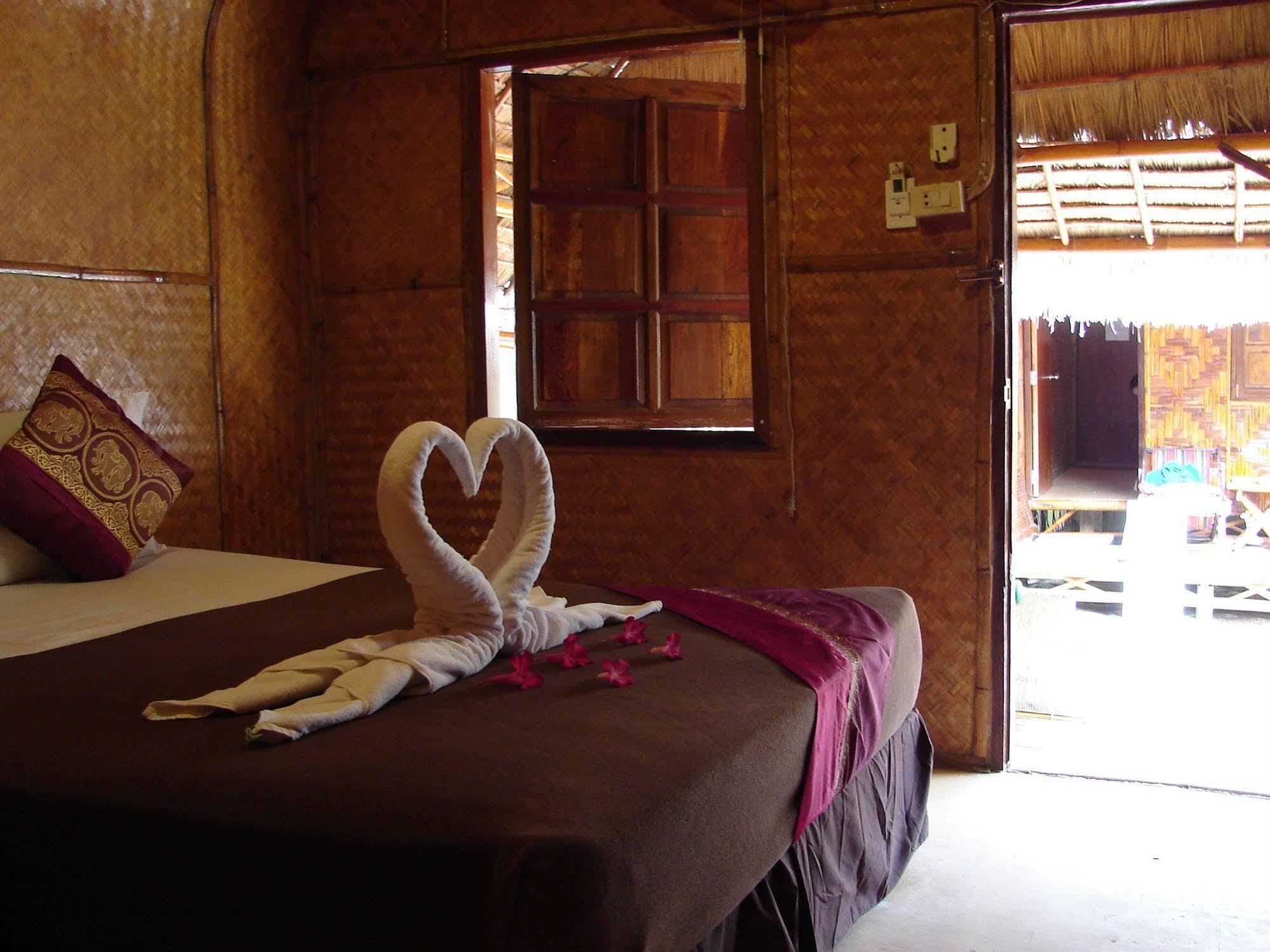 Phi Phi Twin Palms Bungalow Exterior photo